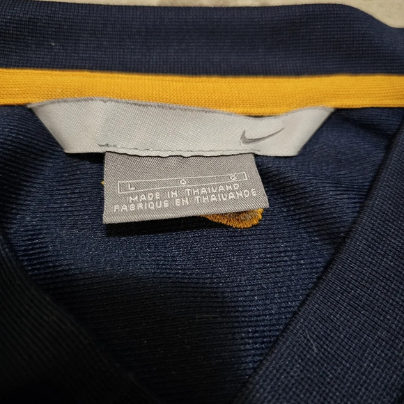 Vintage Y2k Nike Athletics Long Sleeves Shirt - Picture 4 of 4